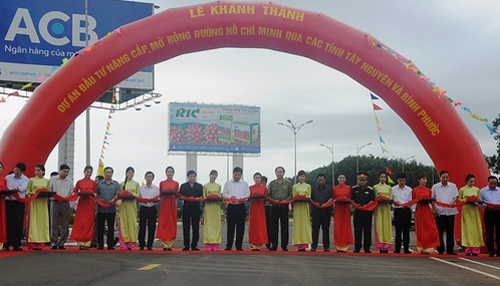 Khánh thành đường Hồ Chí Minh qua Tây Nguyên và Bình Phước
